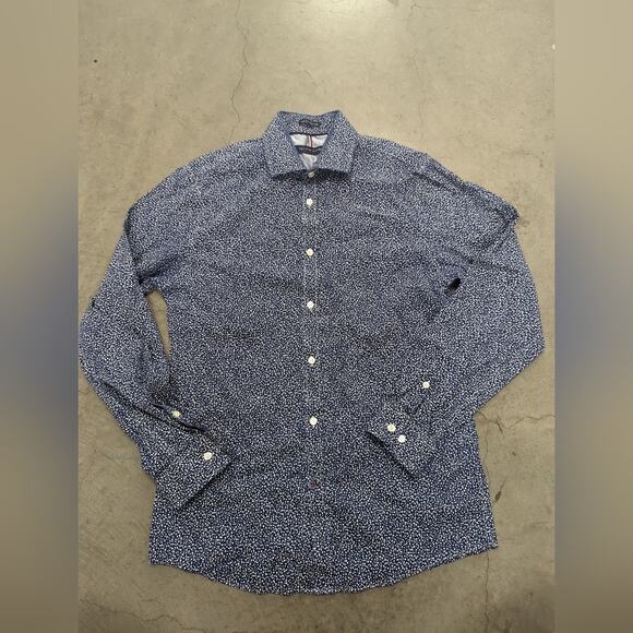 Tommy Hilfiger Long Sleeved Button Down, Size 15 32/33 - Picture 2 of 6